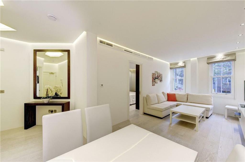 Heart Of Knightsbridge - Stunning Air Conditioned Apartment - 1 Minute Walk From Harrods London Eksteriør bilde