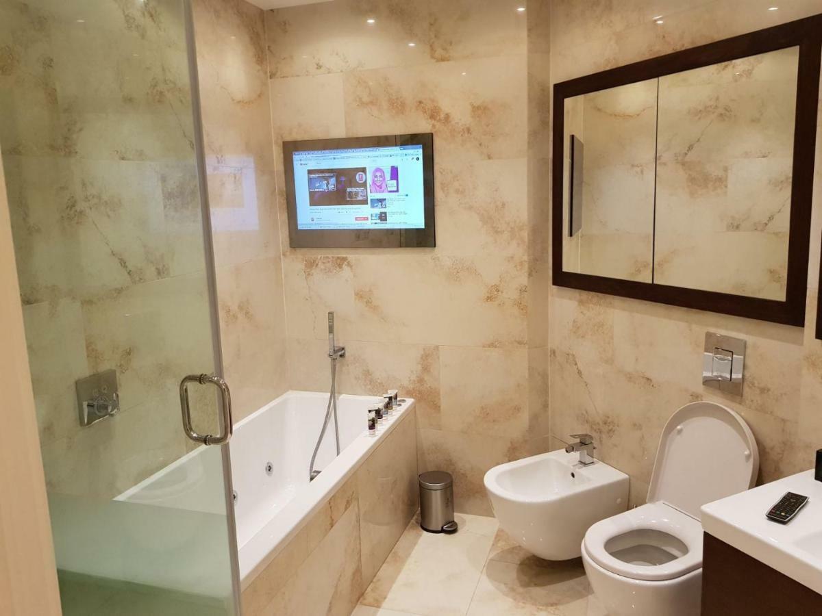 Heart Of Knightsbridge - Stunning Air Conditioned Apartment - 1 Minute Walk From Harrods London Eksteriør bilde